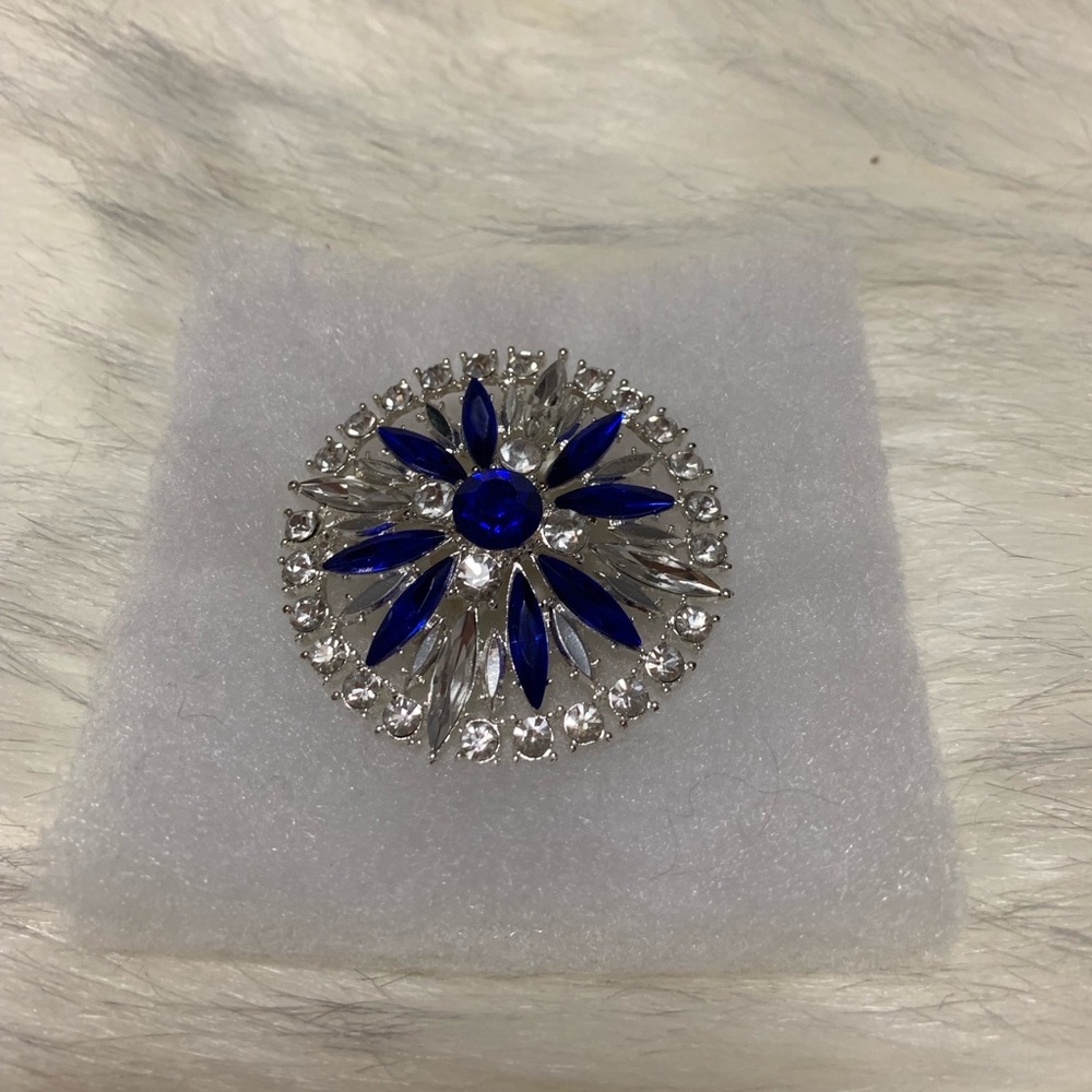 Crystal brooch